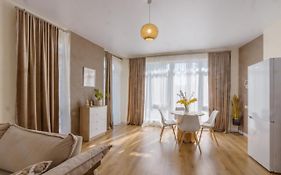 Four Season Apartment