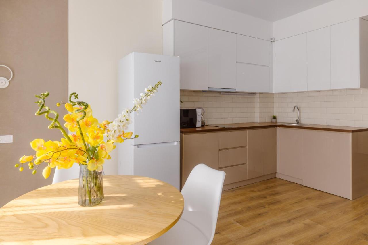 Four Season Apartment Батуми Экстерьер фото